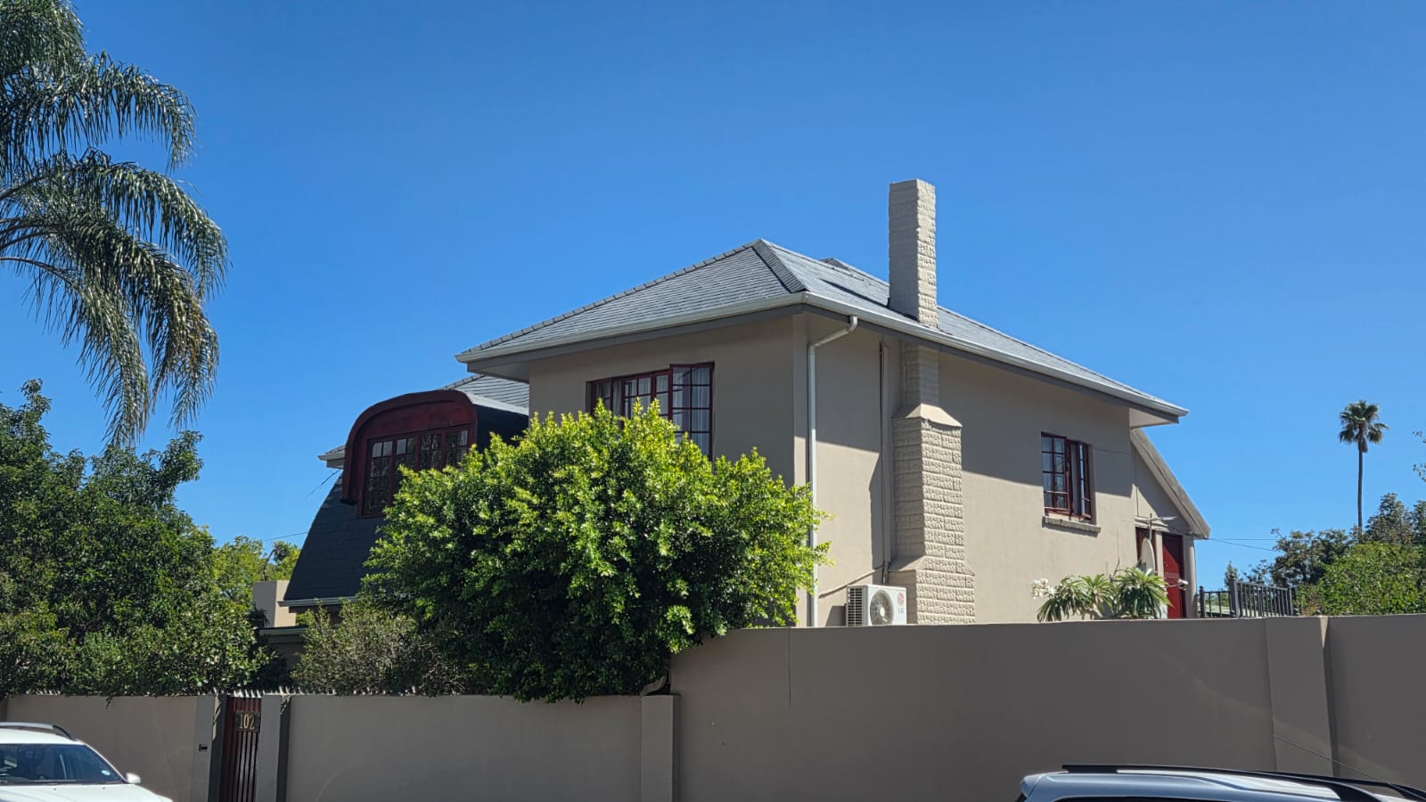 WhatsApp Image 2026-03-10 at 08.35.45 (1) 2 Bedroom house Oudtshoorn